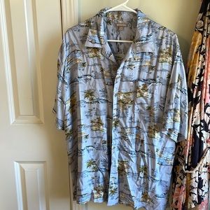 Men’s Hawaiian shirt